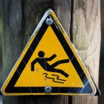sign-warning-wet-4341-min